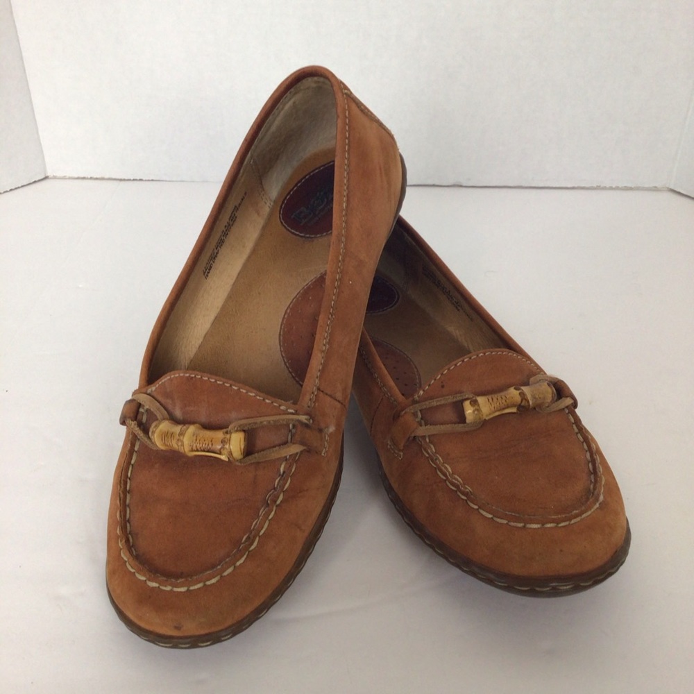 Born brown leather loafers w/bamboo detail in   8